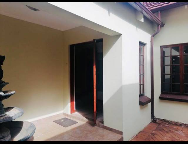 4 BEDROOM PROPERTY TO RENT IN SOUTH KENSINGTON